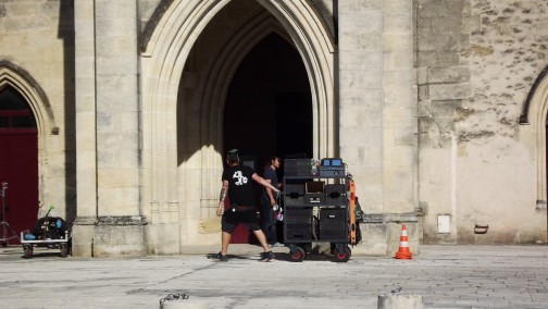 Moulon, Aquitaine. Tournage d'une scène du film Cocorico 2 le 19 juin 2025